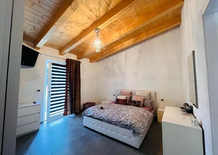 Casa Feby